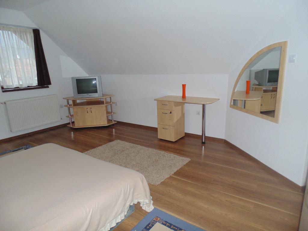 ホテル Casa Dancs コバスナ 部屋 写真